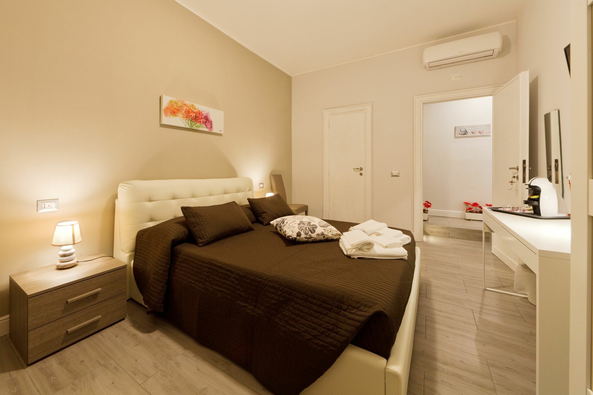 Pianeta Roma 48 Hotell Eksteriør bilde